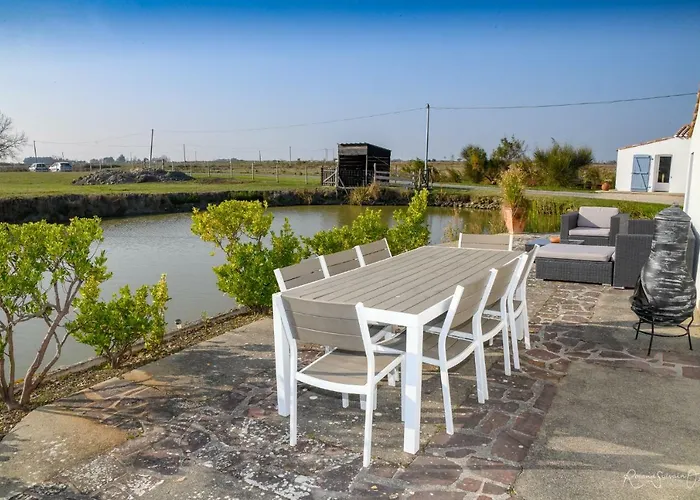 De La Grande Borderie