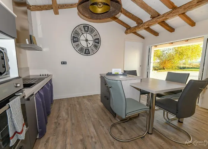 De La Grande Borderie Tatil Evi *